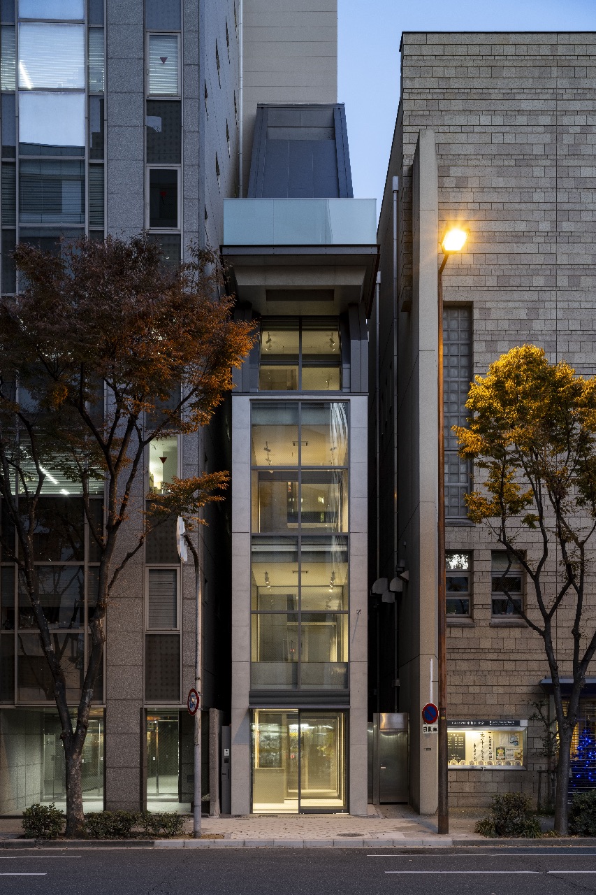 ICHION CONTEMPORARY