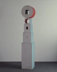 《Cubes et Tubes》1966年　石膏　神奈川県立近代美術館蔵