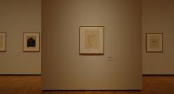 ン・シャーン クロスメディア・アーティスト」展 　（2011年12月3日～2012年1月29日 神奈川県立近代美術館 葉山）での 　ベン・シャーンの版画集「一行の詩のためには…：リルケ『マルテの手記』より」 展示状況