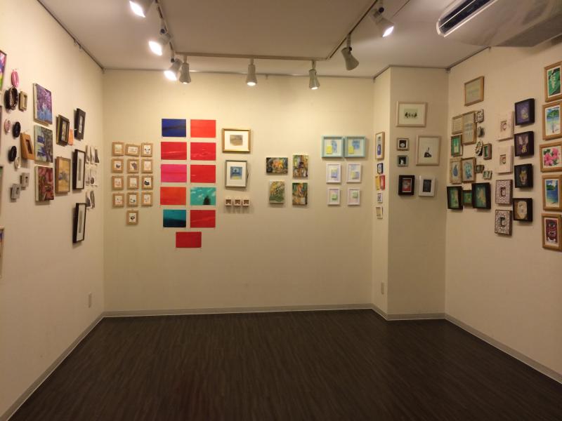 小さな絵の展覧会