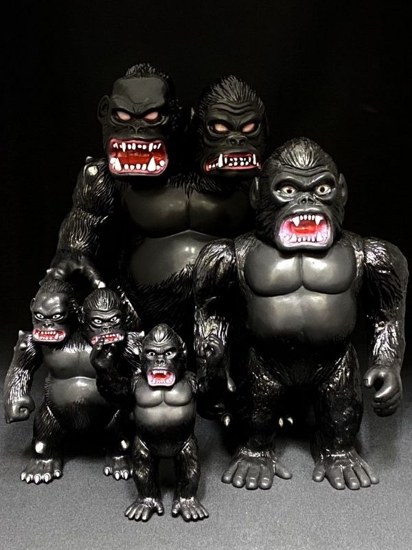 HxS　“ソフトビニールの怪獣展 2021 / Softvinyl Kaiju Exhibition 2021”