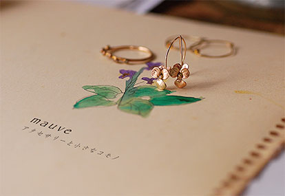 mauve アクセサリーと小さなコモノ展