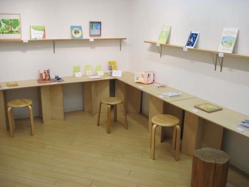 16Books ―「本展」（創作本の展示）―