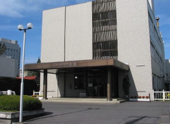八戸市美術館