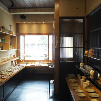 THE SHOP 十二ヵ月
