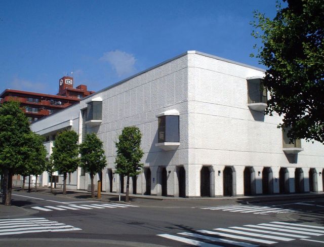 青森県立郷土館