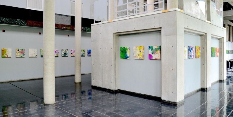 前沢知子 『組替え絵画 / 私たちの作品を見てください - 鏡の家 60/83, 2016 -』