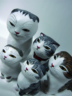 エサシトモコ展