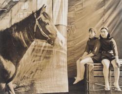 《馬と少女》1940　個人蔵（兵庫県立美術館寄託）