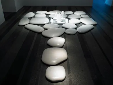森万里子：燦燦- (アート・森美術館[東京]) | 個展なび