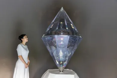 森万里子：燦燦- (アート・森美術館[東京]) | 個展なび